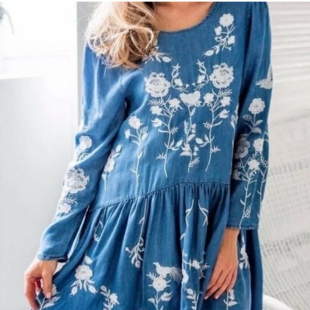 Versona Chambray Heavily Embroidered Tiered Long Sleeve Dress Size Medium NWT